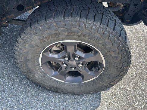Used 2021 Jeep Gladiator Rubicon AWD/4WD image 14