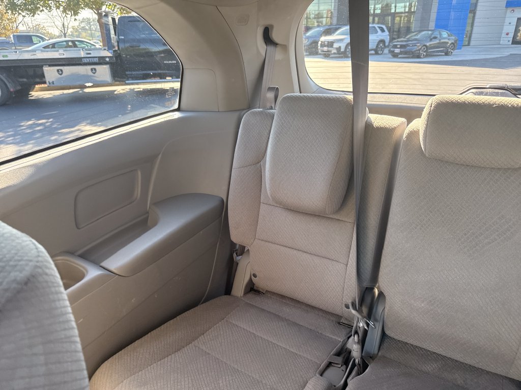 Used 2015 Honda Odyssey LX image 20