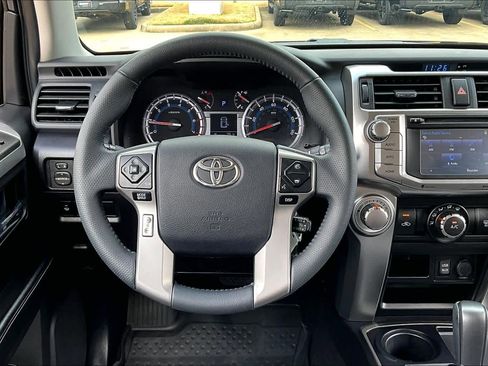 Used 2019 Toyota 4Runner SR5 image 6