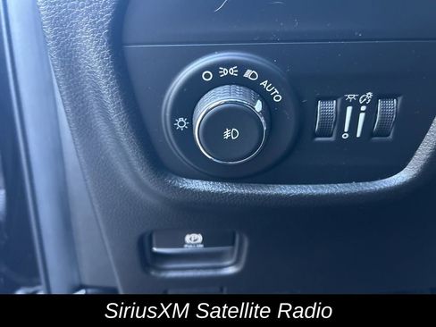 Used 2021 Jeep Grand Cherokee L Limited image 16