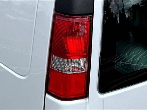 Used 2024 GMC Savana 2500 w/ Driver Convenience Package RWD image 19