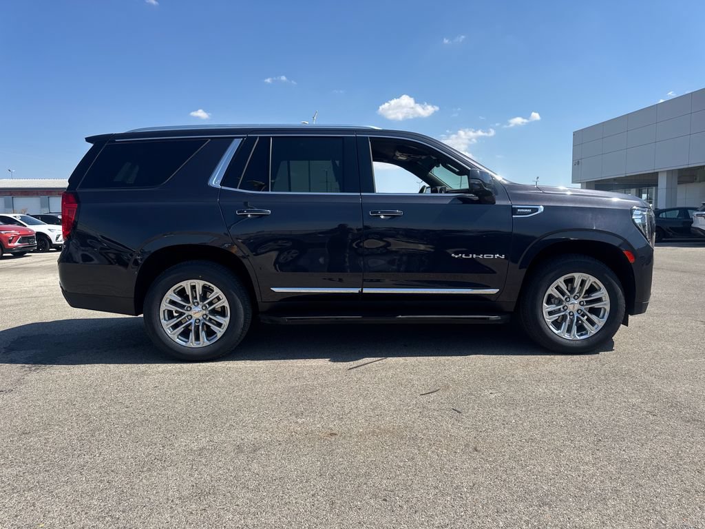 Used 2023 GMC Yukon SLT AWD/4WD image 8
