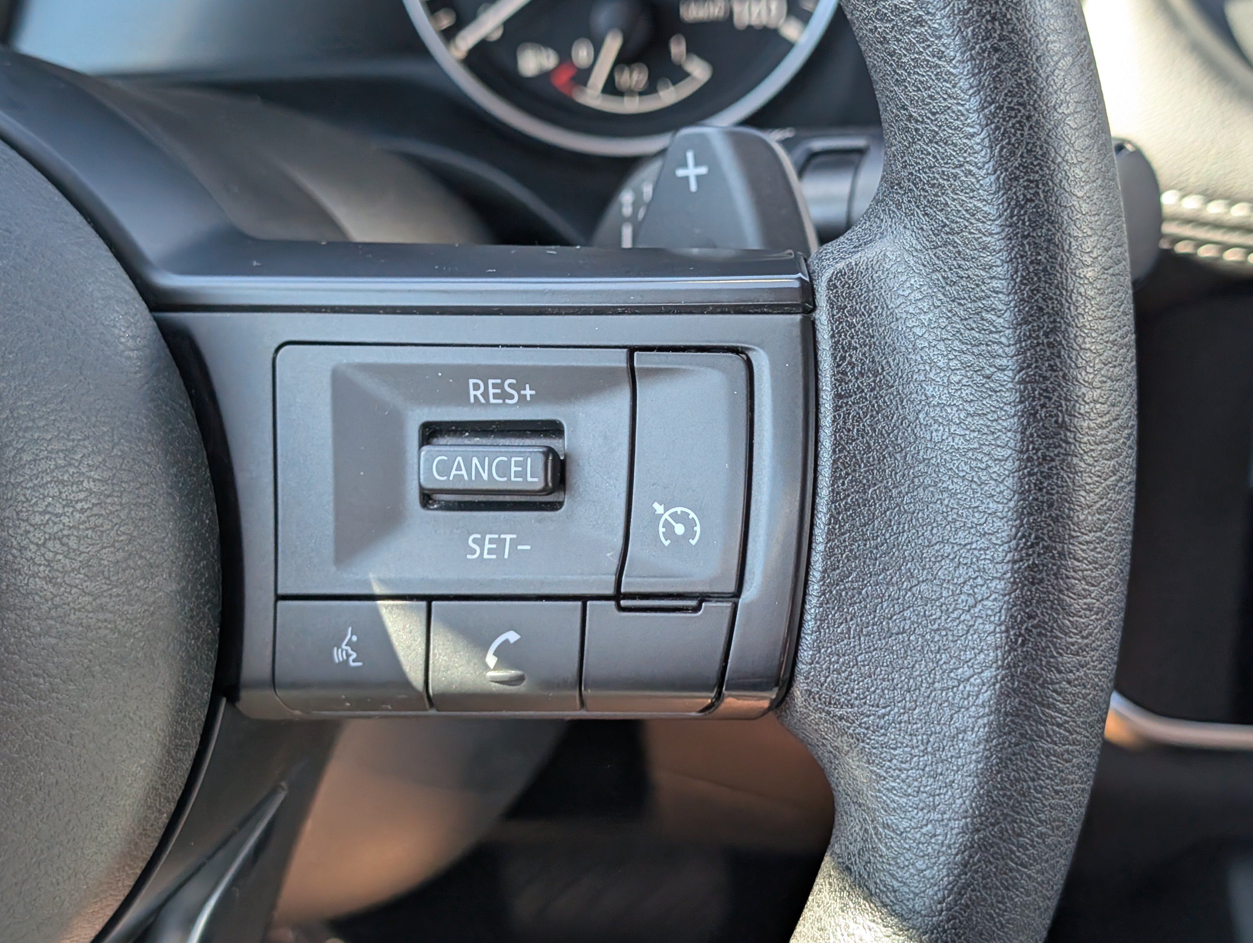 Used 2023 Nissan Rogue S FWD image 20
