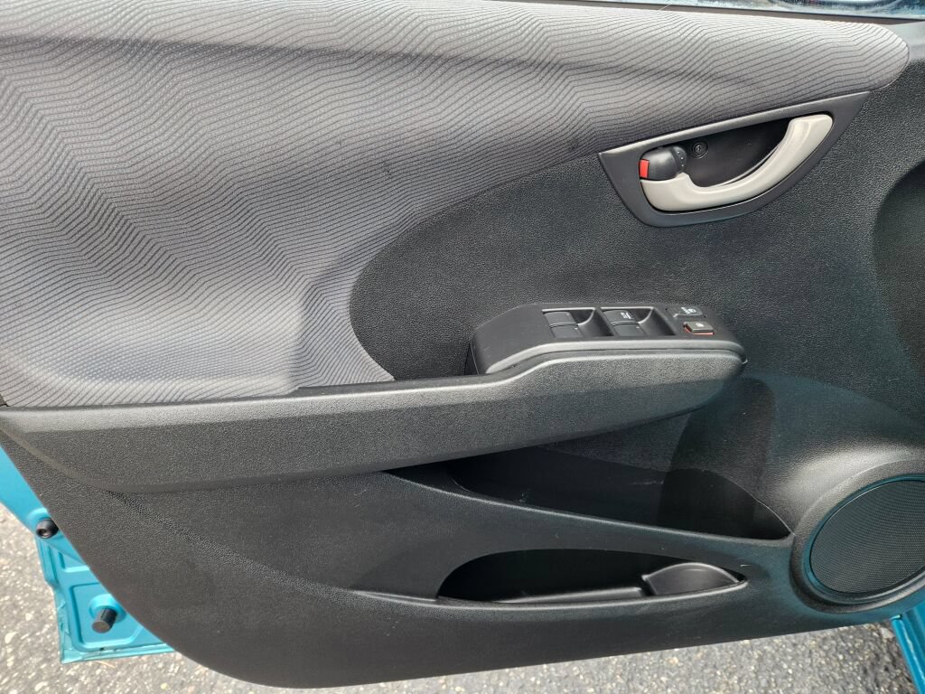 Used 2012 Honda Fit image 17