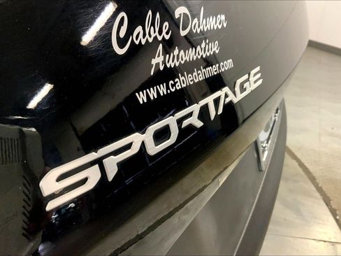 Used 2025 Kia Sportage LX AWD/4WD image 8