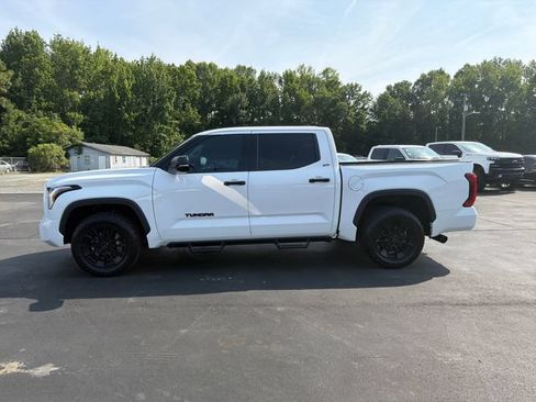 Used 2023 Toyota Tundra SR5 w/ SR5 Convenience Package RWD image 9