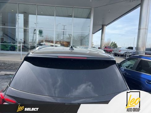 Used 2023 Cadillac XT6 Premium Luxury image 4