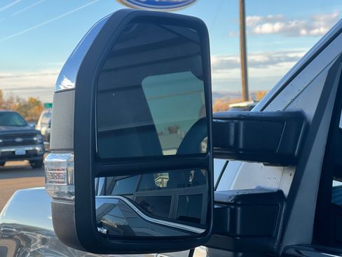 Used 2025 Ford F250 Lariat w/ Chrome Package image 28