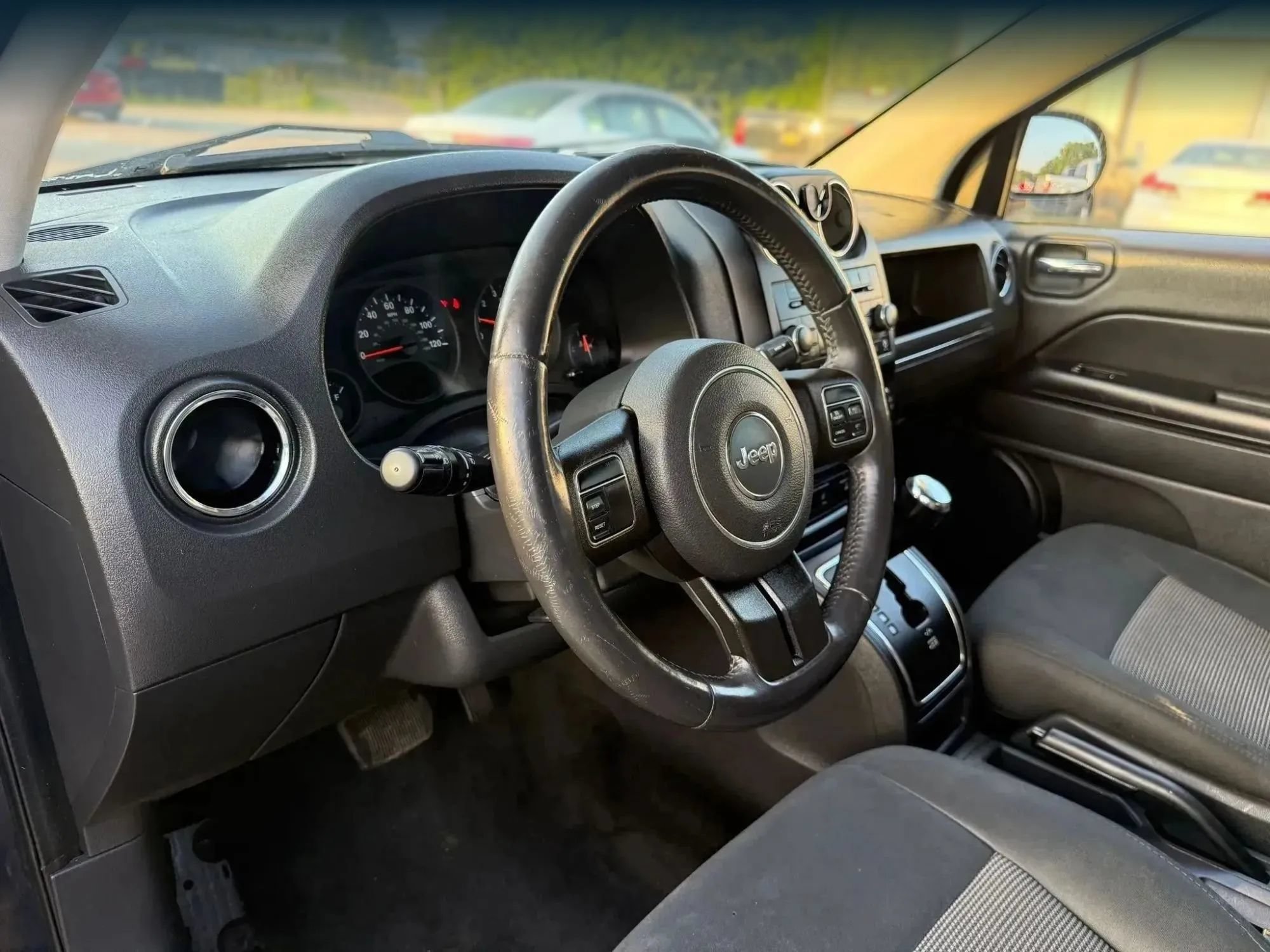 Used 2013 Jeep Compass Latitude AWD/4WD image 17