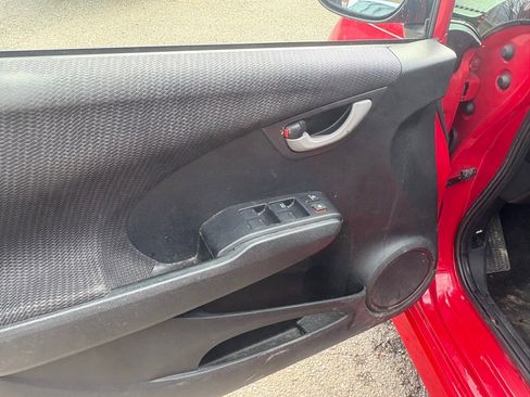 Used 2013 Honda Fit Sport image 6