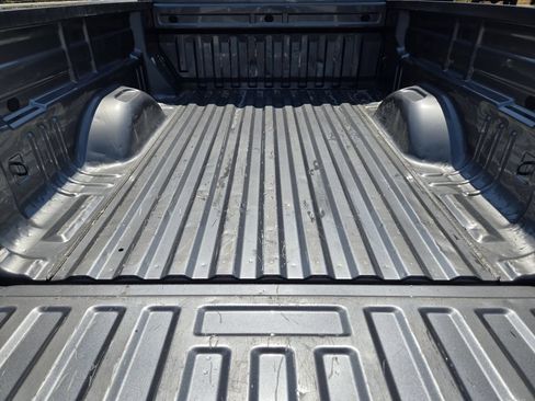 Used 2022 Chevrolet Colorado LT w/ Fleet Safety Package RWD image 30