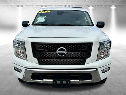 Certified 2023 Nissan Titan SV RWD image 2