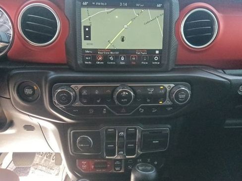 Used 2021 Jeep Wrangler Unlimited Rubicon AWD/4WD image 20
