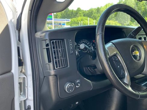 Used 2018 Chevrolet Express 2500 Extended w/ Driver Convenience Package RWD image 18