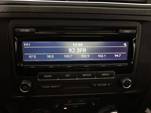 Used 2015 Volkswagen Jetta SE FWD image 38