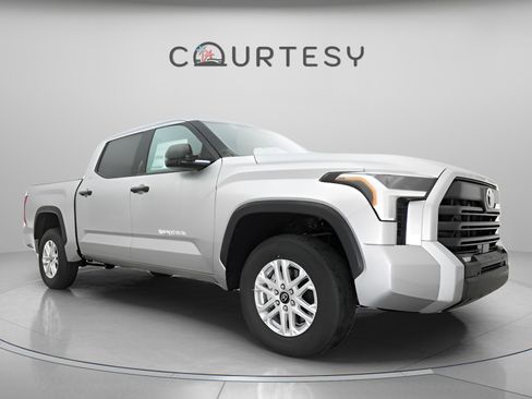 New 2025 Toyota Tundra SR5 image 20