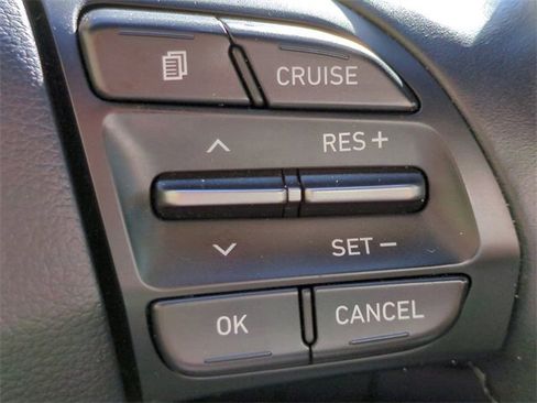 Used 2019 Hyundai Veloster 2.0 Premium image 31