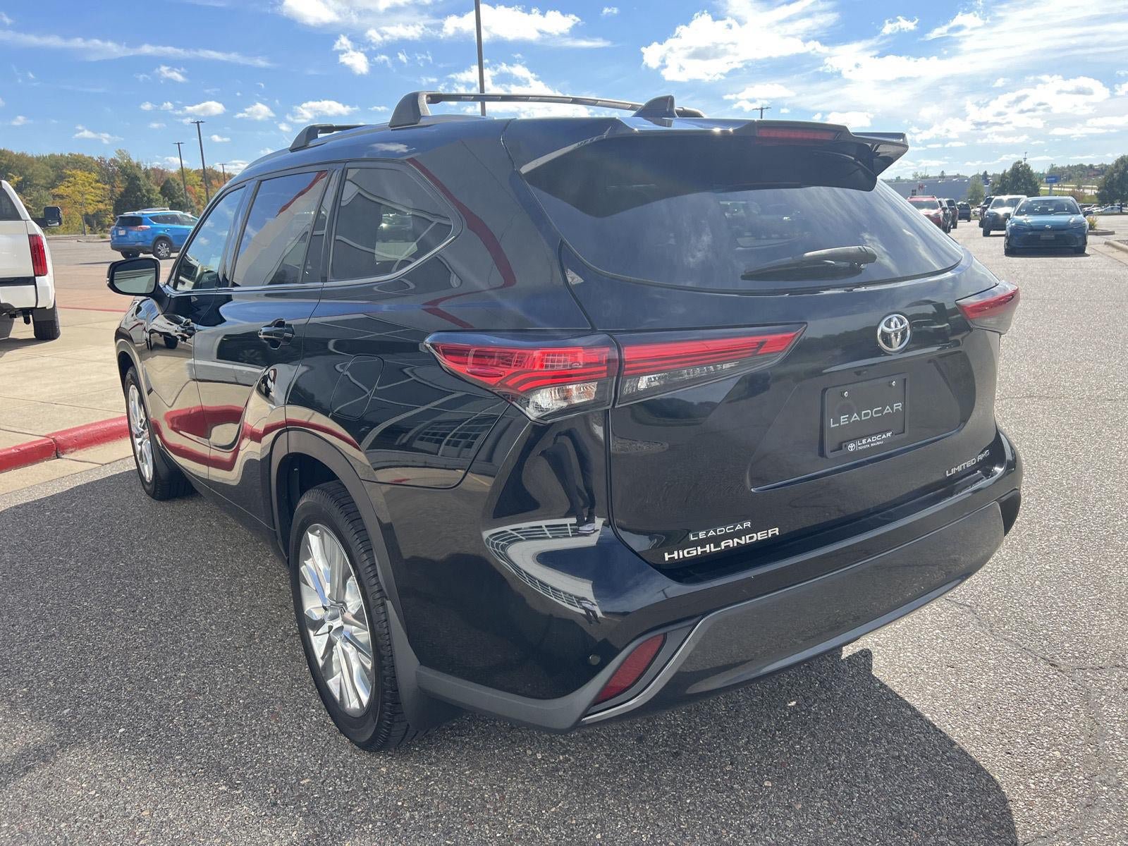 Used 2020 Toyota Highlander Limited AWD/4WD image 9