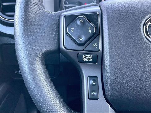 Used 2021 Toyota Tacoma TRD Off-Road w/ Technology Package image 10