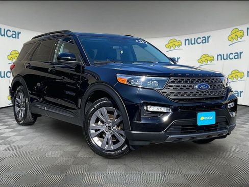 Used 2023 Ford Explorer XLT w/ Equipment Group 202A AWD/4WD image 1