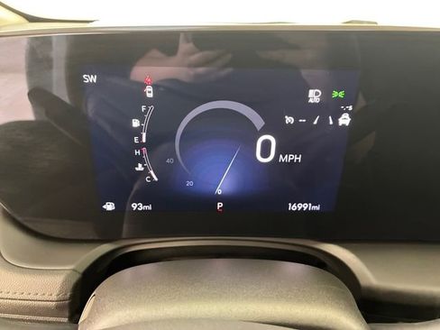 Used 2025 Buick Encore GX Preferred image 25