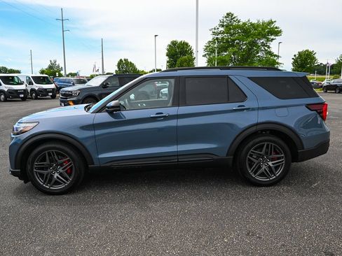 Certified 2026 Ford Explorer ST w/ Sun And Sound Package AWD/4WD image 8