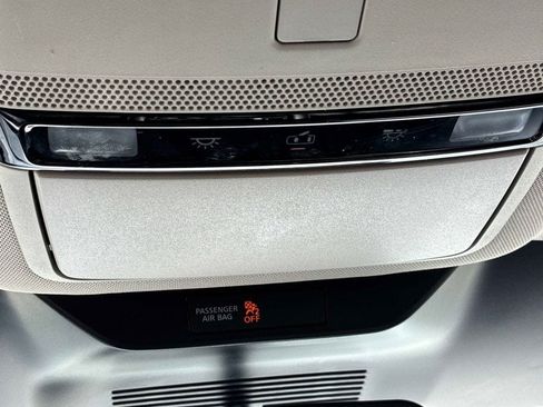 Certified 2025 Nissan Murano SV AWD/4WD image 34