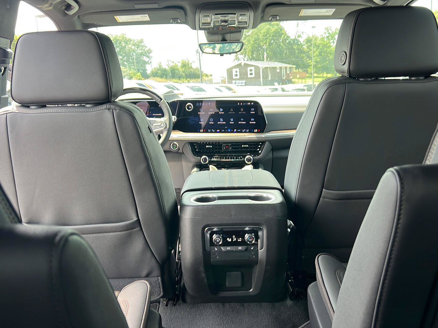 New 2026 Chevrolet Tahoe High Country AWD/4WD image 37
