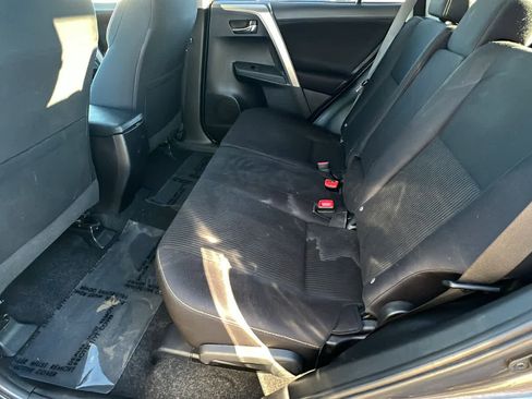 Used 2014 Toyota RAV4 XLE image 24