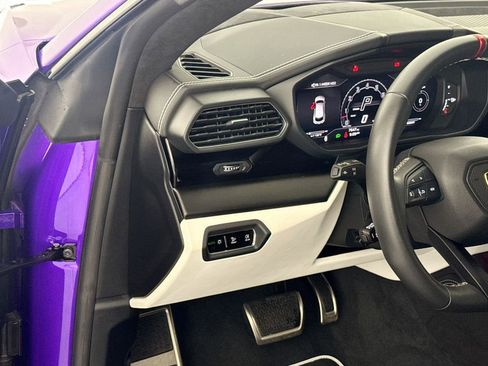 Used 2024 Lamborghini Urus S image 10