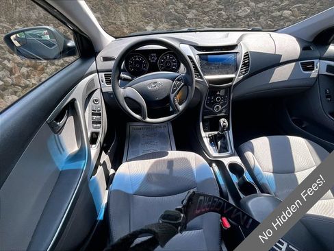 Used 2014 Hyundai Elantra SE FWD image 5