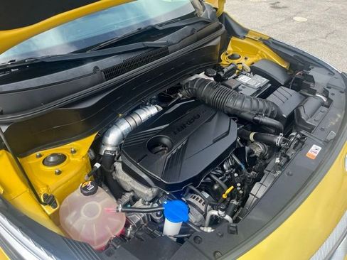 Used 2021 Kia Seltos SX w/ SX Sunroof Package image 9