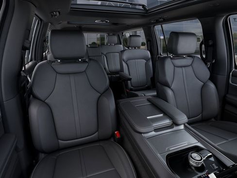 New 2026 Jeep Grand Wagoneer L 4WD image 17