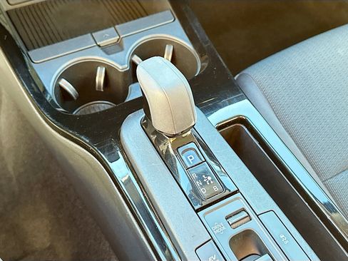 Used 2024 Toyota Prius LE image 24