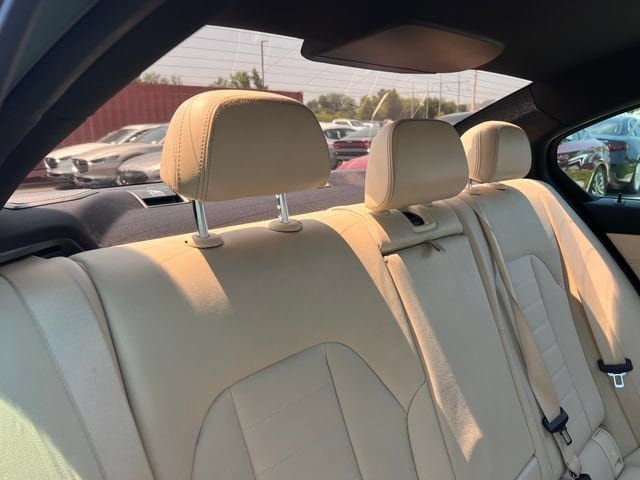 Used 2020 BMW 330i Sedan w/ M Sport Package RWD image 30