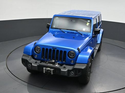 Used 2014 Jeep Wrangler Unlimited Sahara AWD/4WD image 22