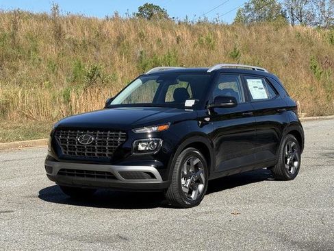 New 2026 Hyundai Venue SEL image 2