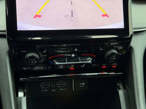 New 2025 Jeep Grand Cherokee Limited image 18