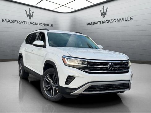 Used 2022 Volkswagen Atlas SE image 1