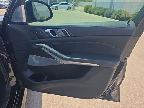 Used 2021 BMW X5 M50i w/ Executive Package AWD/4WD image 16