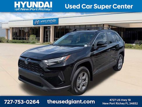 Used 2024 Toyota RAV4 XLE w/ Convenience Package AWD/4WD image 1