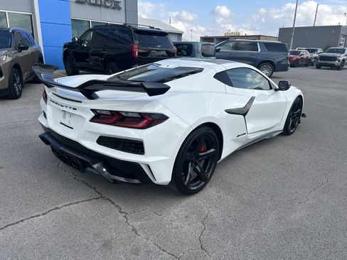 Used 2023 Chevrolet Corvette Z06 w/ Z07 Performance Package image 5