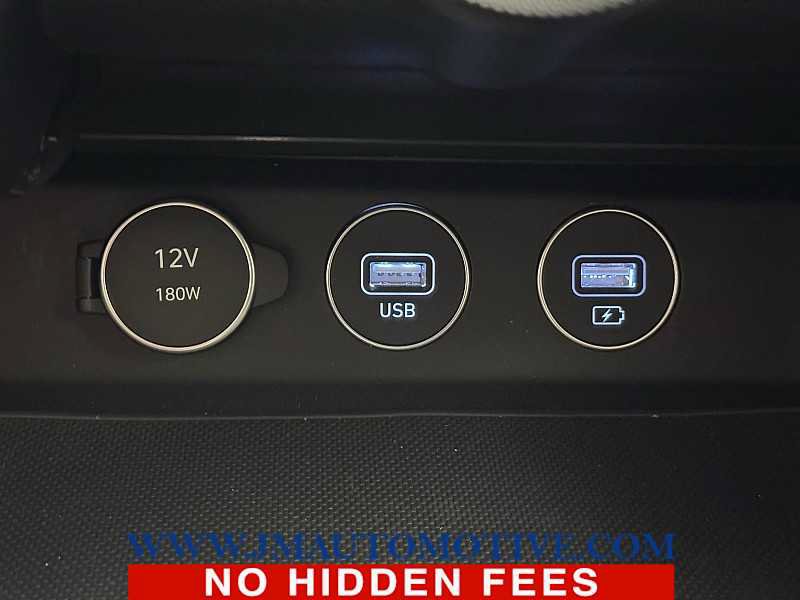 Used 2023 Genesis G70 2.0T AWD/4WD image 37