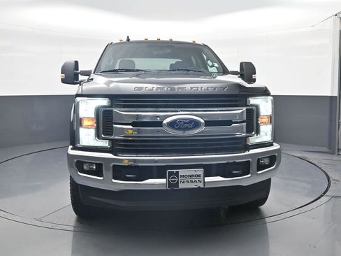 Used 2019 Ford F250 XLT w/ XLT Value Package image 2