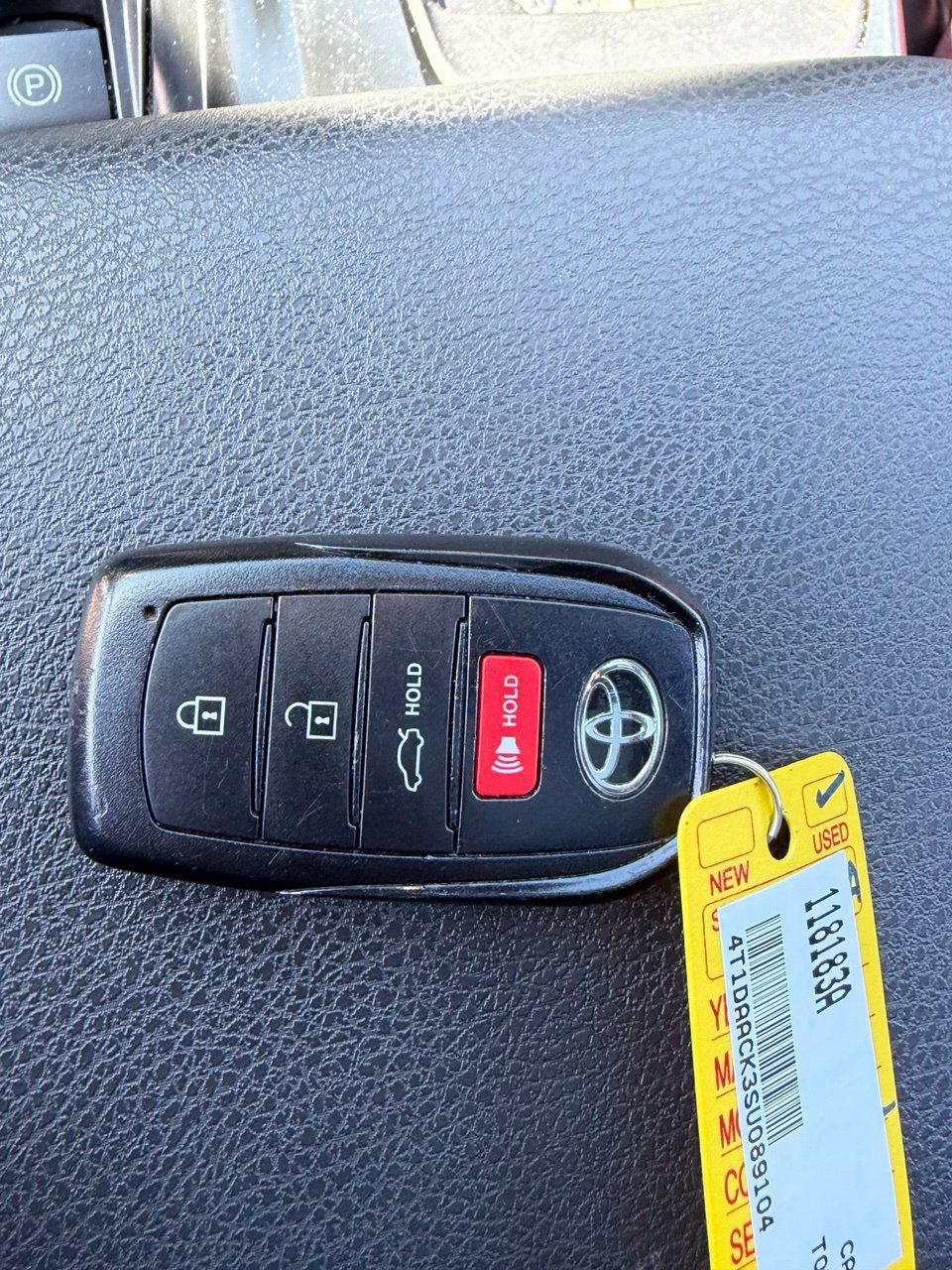 Used 2025 Toyota Camry SE w/ Convenience Package FWD image 14