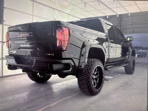 Used 2021 GMC Sierra 1500 AT4 w/ AT4 Value Package AWD/4WD image 7