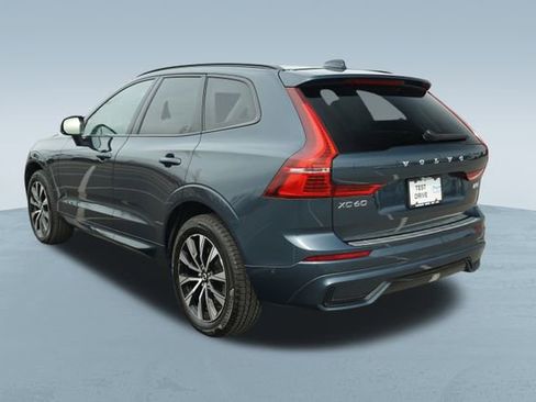 Used 2024 Volvo XC60 B5 Plus w/ Protection Package Premier image 5