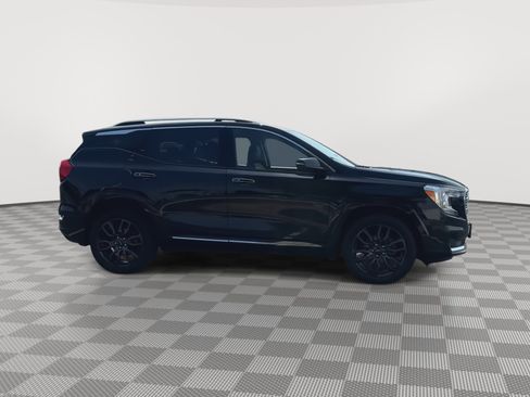 Certified 2023 GMC Terrain Denali w/ Black Diamond Edition AWD/4WD image 9