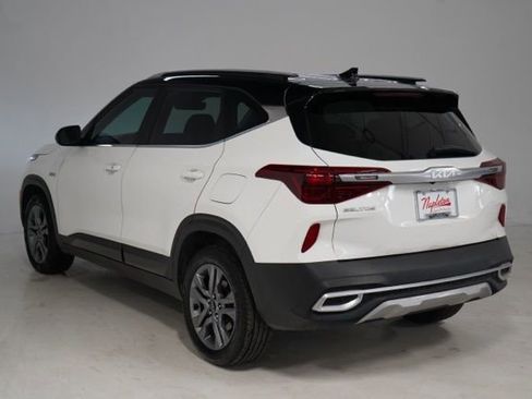 Used 2023 Kia Seltos S image 6