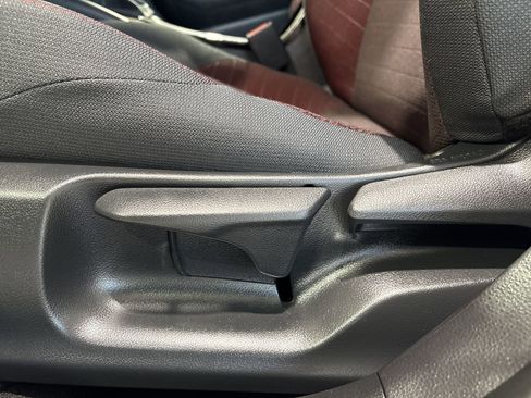 Certified 2025 Toyota Corolla SE image 12